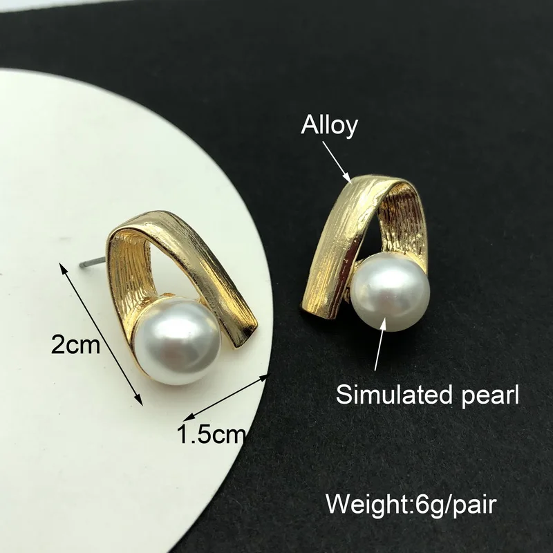 

TOTASALLY New Geo Earrings for Women simple geometric designs Fashion imitation pearl Stud Earrings Jewelry Gift Accessories