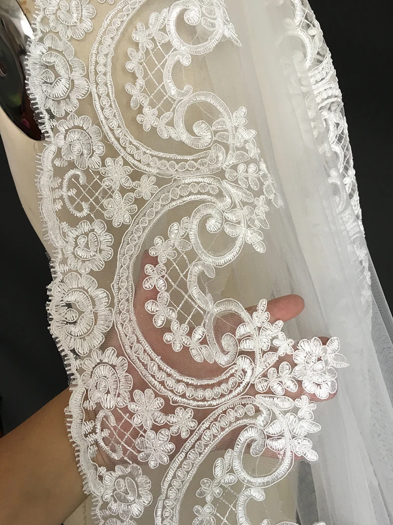 Длинная свадебная фата собора кружевная Фата с аппликацией по краям длина 3*2021 м