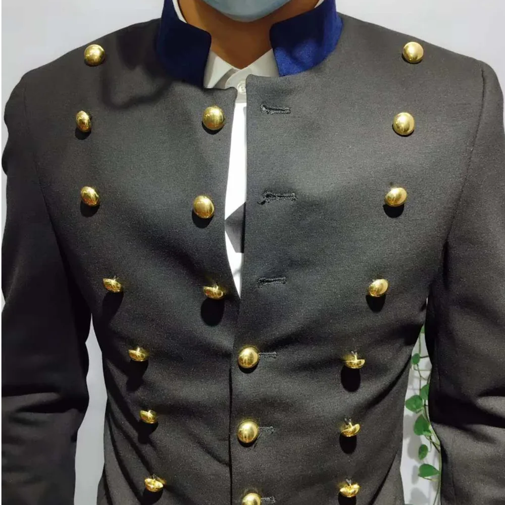 Украшение с золотыми пуговицами синий сшитый воротник-стойка