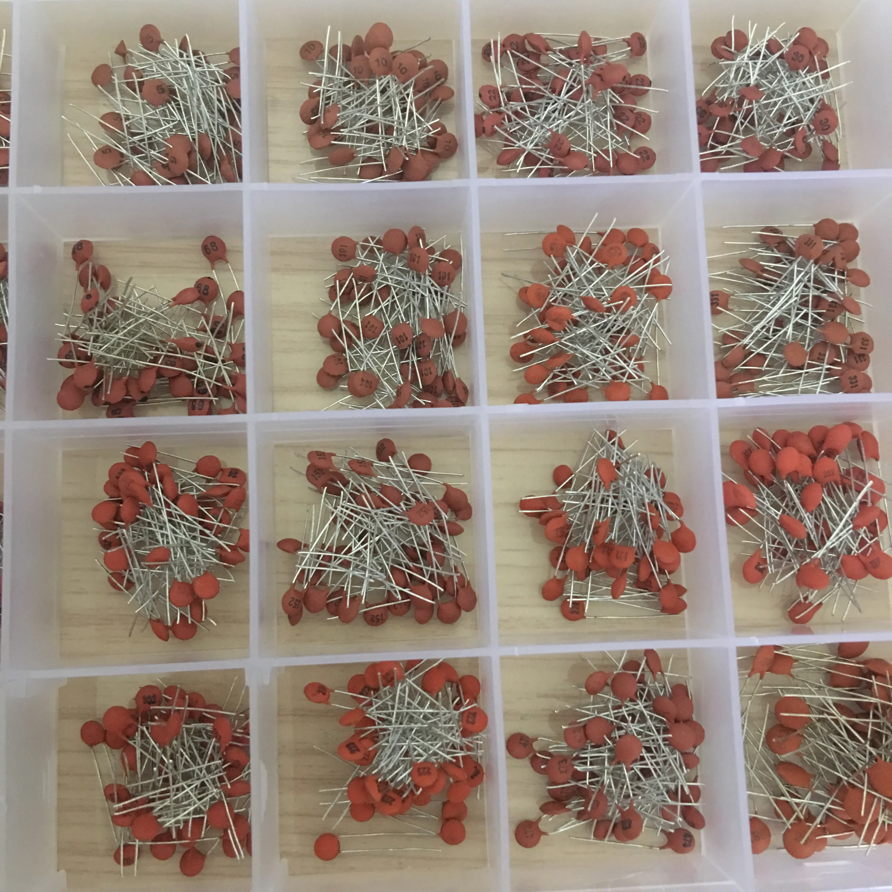 960 шт./коробка керамические фонари упаковка 2 пф 0 1 мкФ фонарь конденсатор набор в