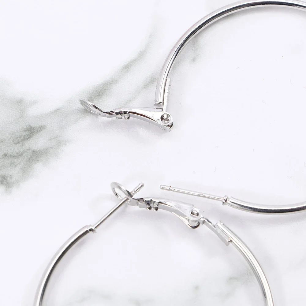 Большие круглые серьги-кольца для женщин простые украшения в стиле панк вечерняя