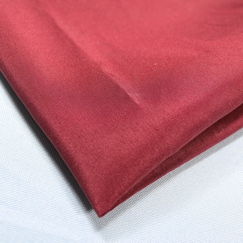 Высококачественные простые Столовые Салфетки из красного полиэстера для