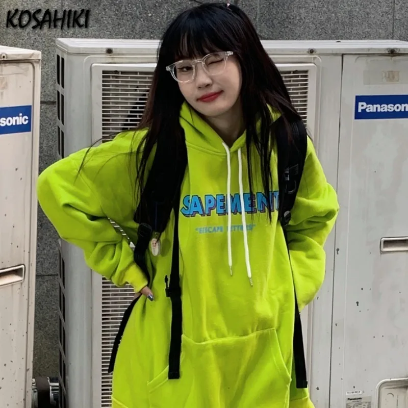 Пуловер женский весенний неоново-зеленый на флисе с капюшоном 11a139 | Женская