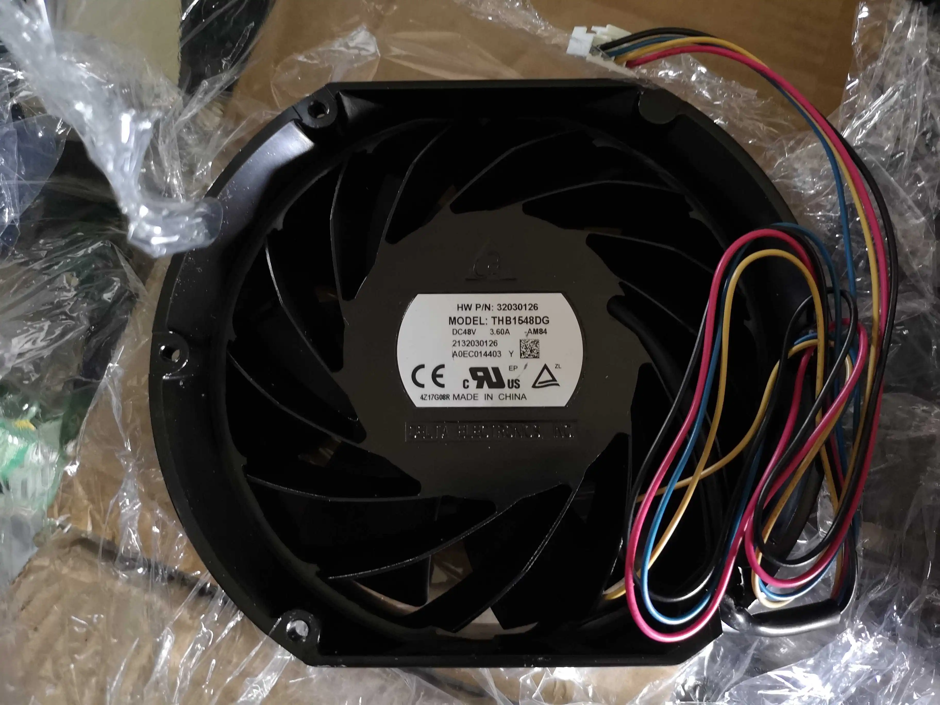 THB1548DG Delta оригинальный вентилятор для автомобильного усилителя или охлаждения сервера THB1548DG Delta оригинальный вентилятор для автомобильного усилителя или охлаждения сервера