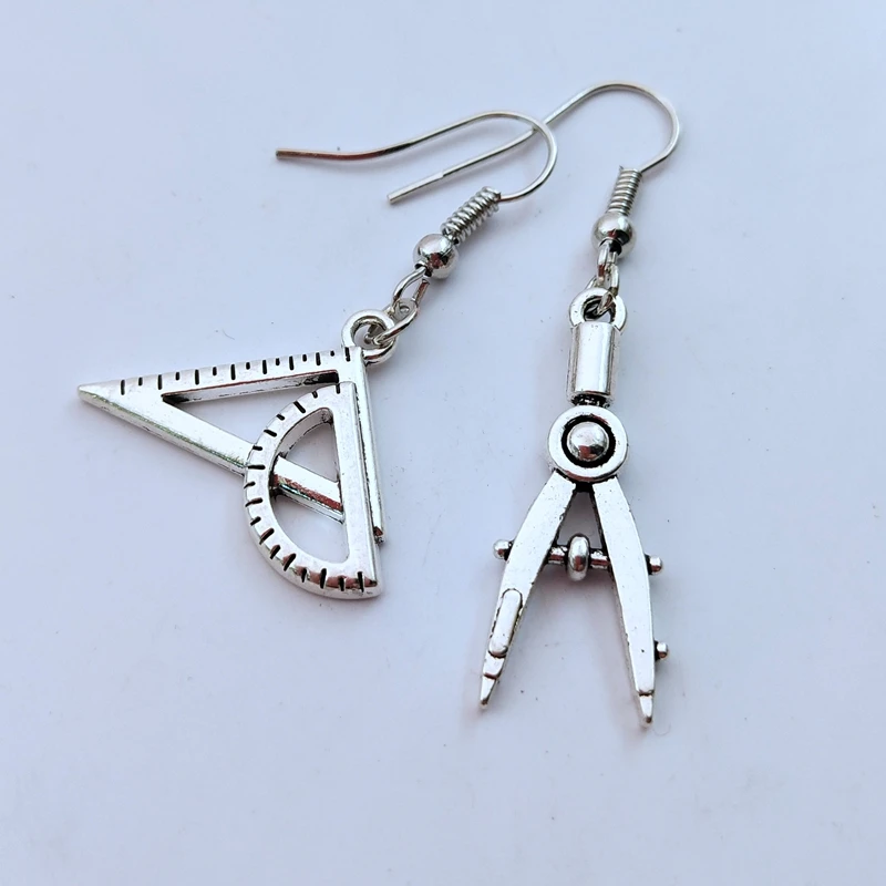 Новые креативные забавные винтажные компасы квадратные сережки античное