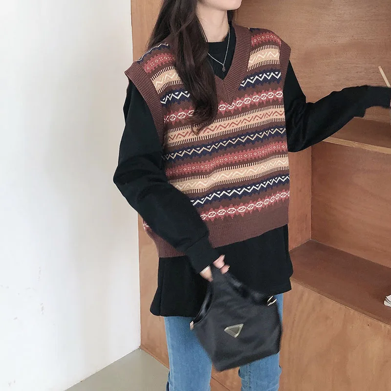 

knitting v-neck vests female new wear outside stripe vest sweaters 8942