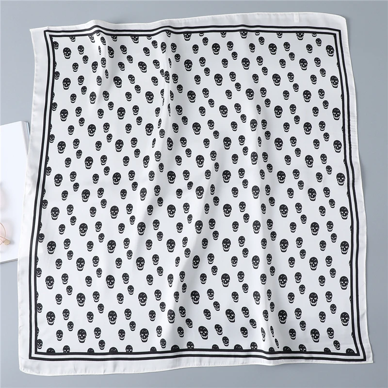 

Schedel Sjaal Vierkante Zijden Haarband Vrouwen Foulard Office Neck Sjaals Sjaals Wraps Modedruk Vrouwelijke Halsdoek Bandana
