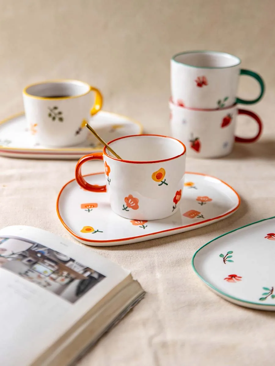 

Flower Ceramic Afternoon Tea Coffee Cup French Style Kawaii Dessert Smoothie Cups Strawberry Kaffeetasse Cup and Saucer AA50BD