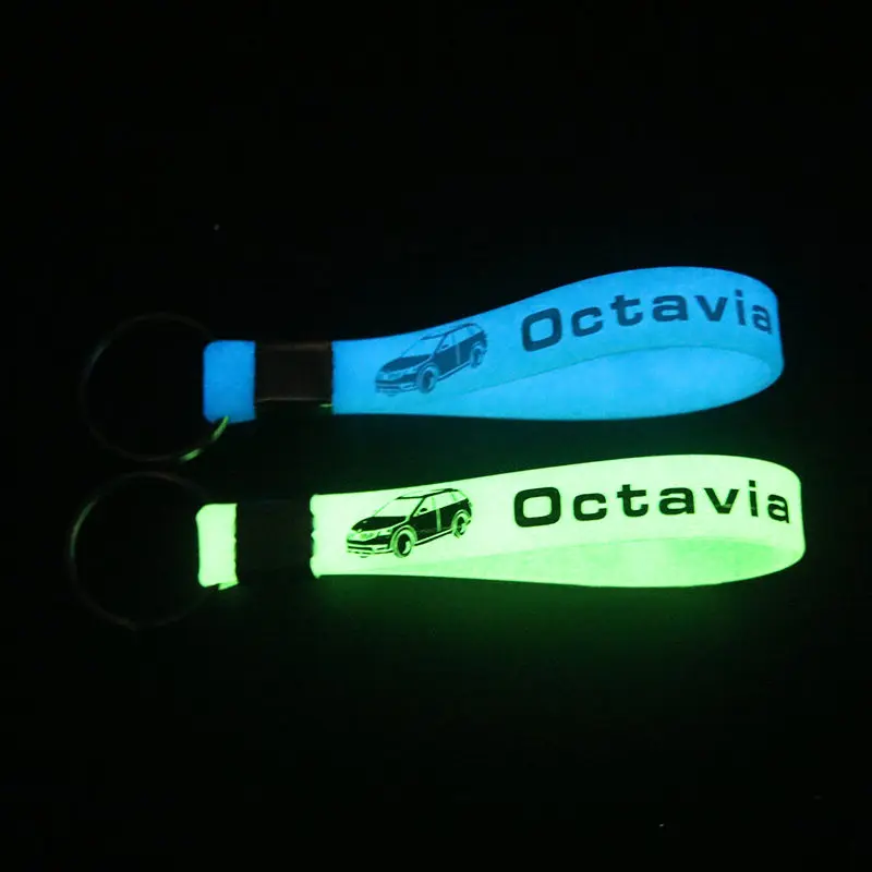Новинка 1 шт. автомобильный Стайлинг светящийся силиконовый брелок стикер для Skoda