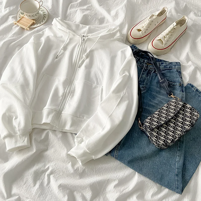 

Retro High Waist Wide-Leg Jeans Suit Women's Autumn Hongkong Style Chic Long Sleeve Short Sweater Jacket Two-Piece Set
