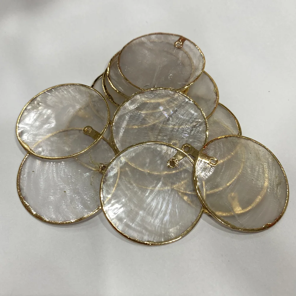 

Natural Mirror Shell Pendants Disc Shape Charms for Jewelry Making DIY Necklace Earring Accessories Gifts Size 30x30mm