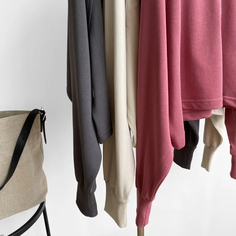 

Loose Fitting Solid Breasted Pullover Terry Hoodie O-neck Batwing Sleeve Women Sweatshirt 2021 Spring New Chic Bf Style Tops