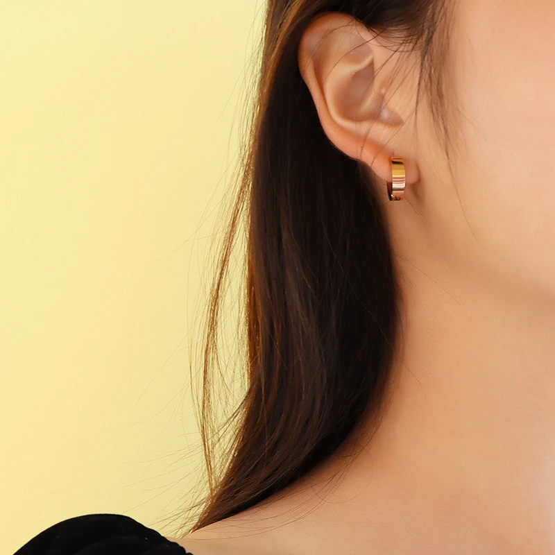 

Trendy Gold Color Geometric Clip On Earrings for Women Party Jewelry Fashion Accessories Gift Vintage Stainless Steel Ear Cuffs