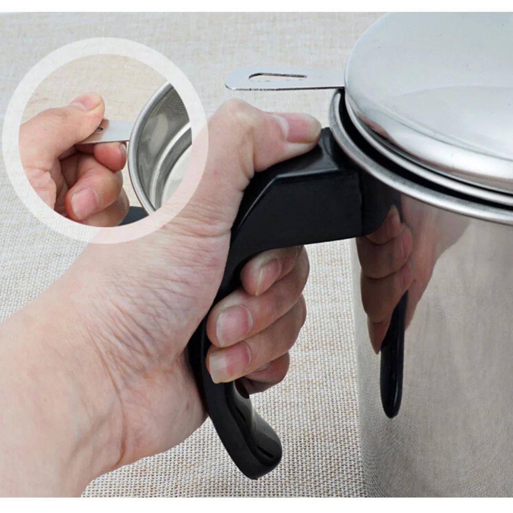 

1.2L Stainless Steel Oil Strainer Pot Grease Container Oil Storage Can Grease Keeper with Strainer and Lid