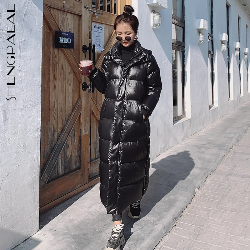 

SHENGPALAE Fashion Black Glossy Solid Color Cotton Padded Jacket Women's Winter 2021 New Hooded Loose Zipper Long Sleeve Coat