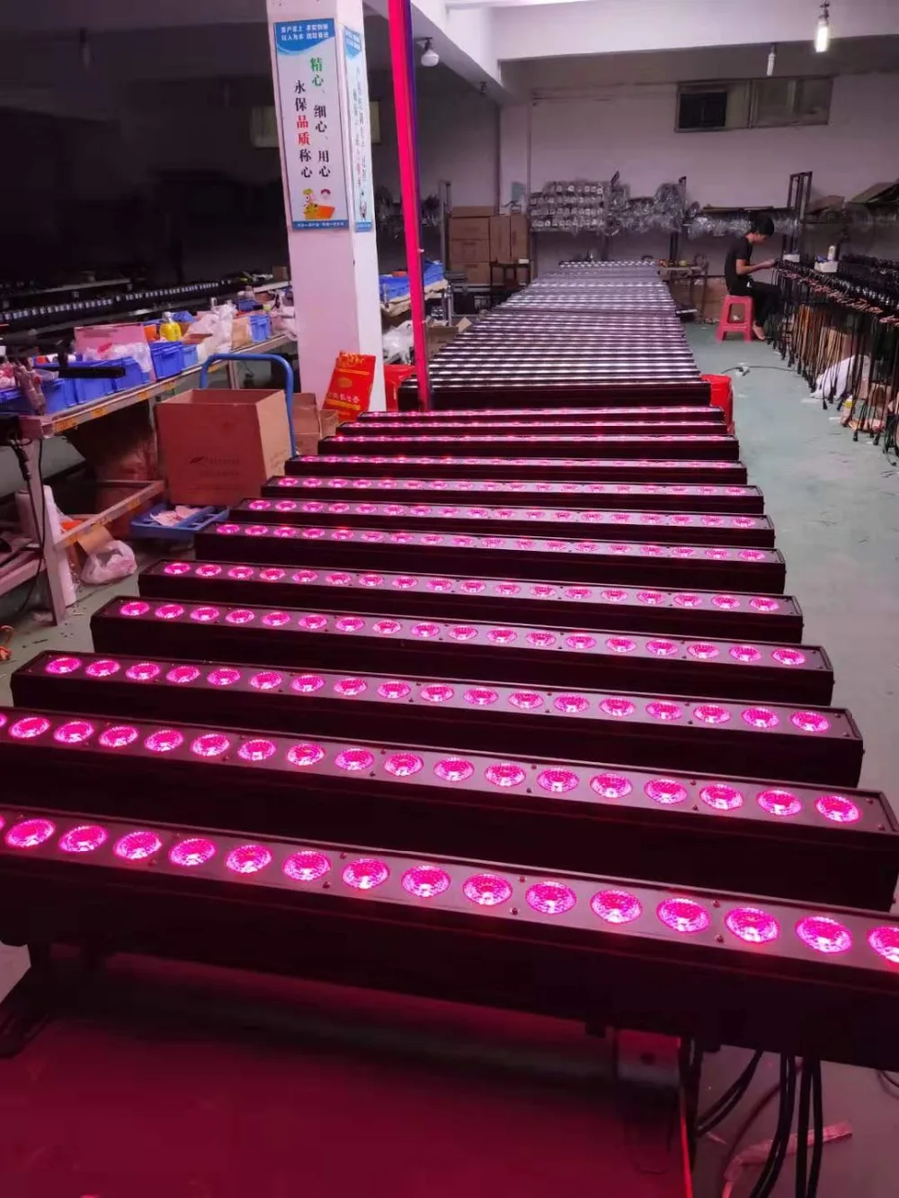 Светодиодная настенная лампа 18x12 Вт Светодиодная Пиксельная светодиодная настенная лампа 18x12 Вт rgbw 4in1 была светильник светодиодный бар мыть светильник для мытья этапа