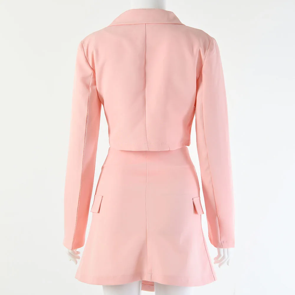 Женский комплект из двух предметов короткий пиджак с длинным рукавом и отложным