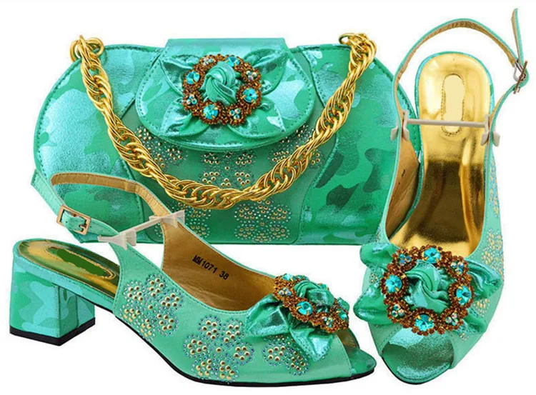 

Женские туфли на каблуке с котенком и кристаллами, 5,8 см