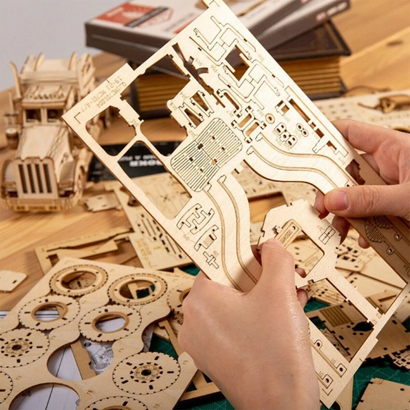 

3D Wooden Car Animal Plane Ship Puzzle Jigsaw Woodcraft Kit Toy DIY Self-Assembly Model For Children Kids New Arrival