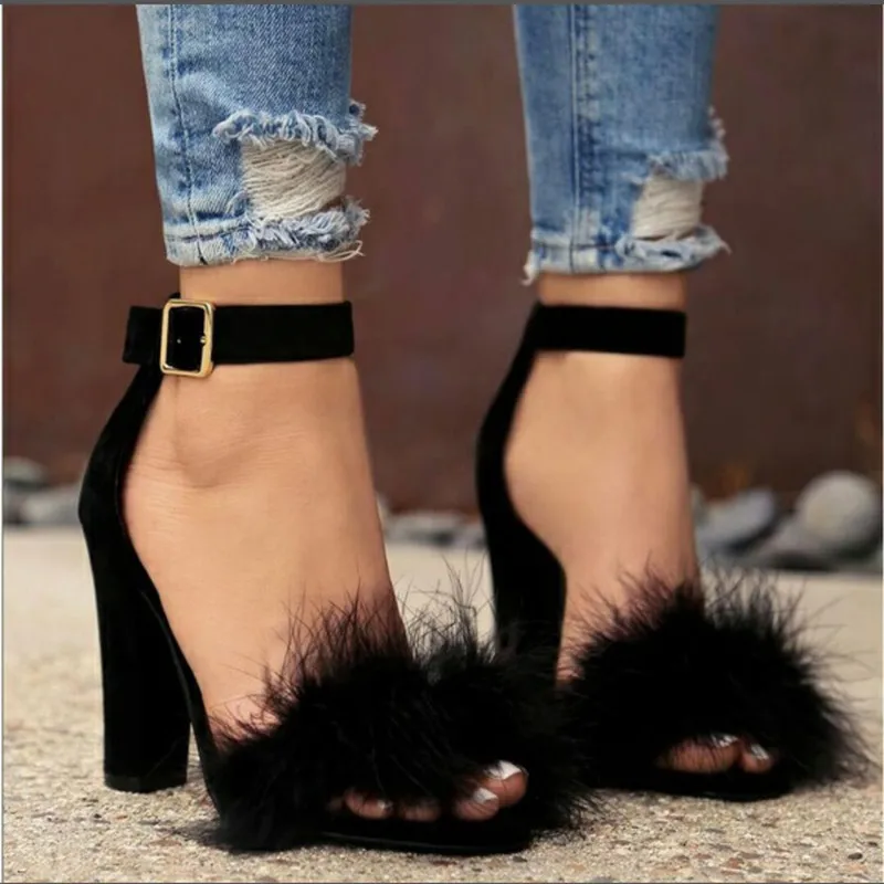 

Plus Size Super High Sandals Female Pump New Fashion Buckle Strap Fur Flock Leather Thick Heel Solid Party Women Pumps Shoes