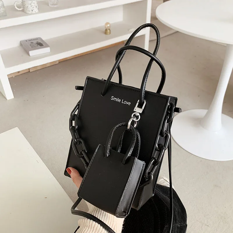 

fashion round female bag shoulder crossbody bags luxury handbags women bags designer Female Travel shoulder messenger bags