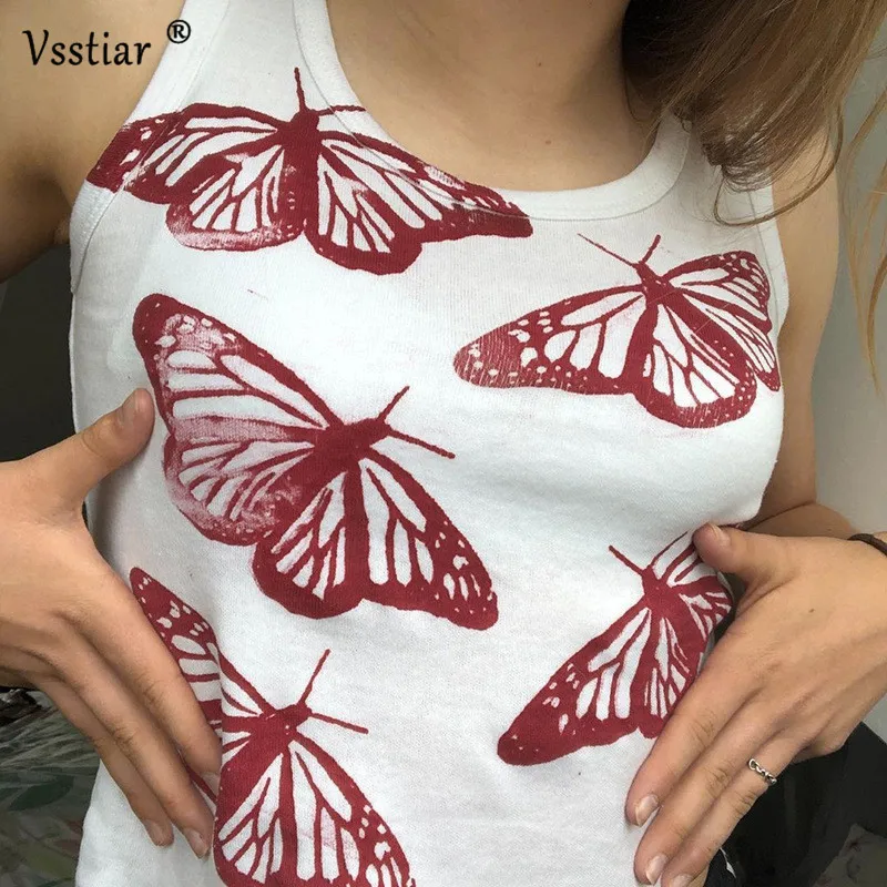 

Женский укороченный топ с открытыми плечами и круглым вырезом