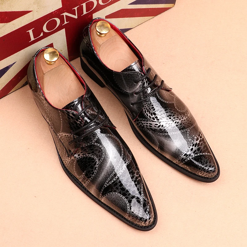 

Korean style men's fashion party banquet wear patent leather shoes pointed toe oxfords shoe personality sneakers chaussure homme