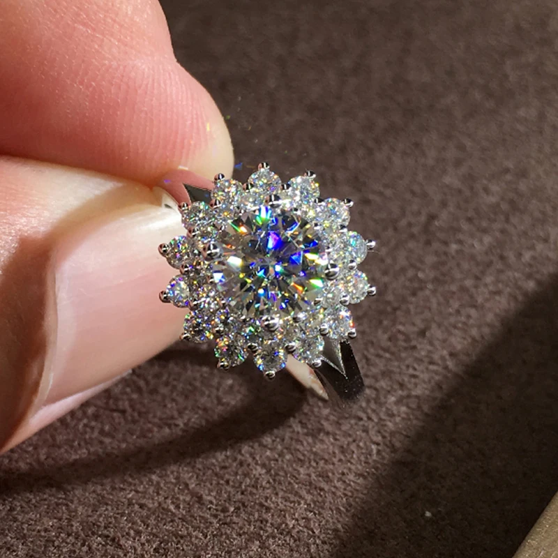 

Luxury Sunflower Diamond Ring for Women White Gold Shiny Full Zircon Rings Wedding Engagement Bridal Jewelry Birthday Gift