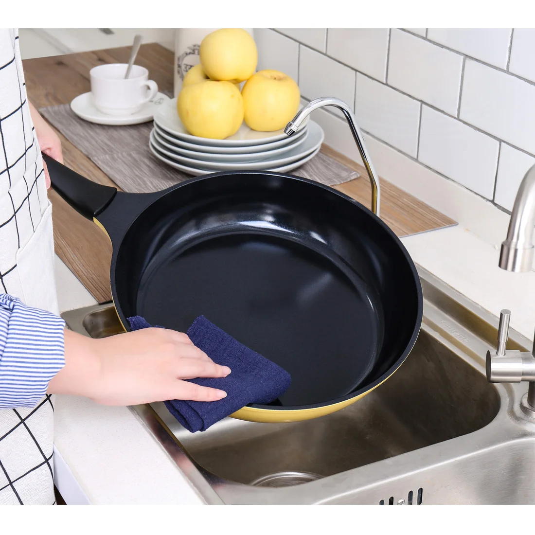 

Kitchen Cookware Frying Pan Ceramic Coating Non-stick Pan Cooking Tool Set With Handle