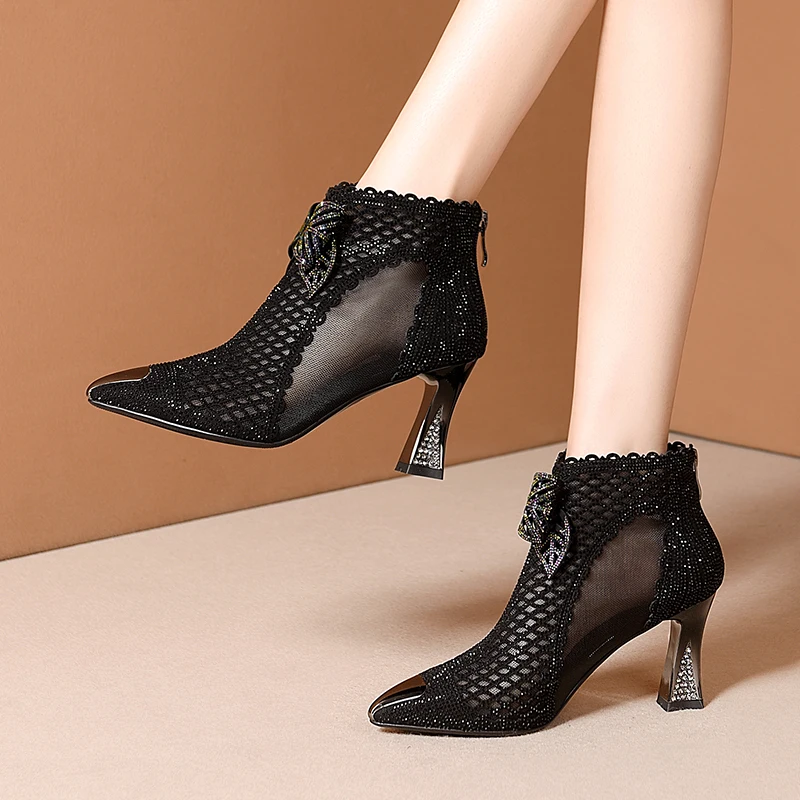 

2020 новые сетчатые сандалии; Женские кожаные ботильоны на высоком каблуке; Летние дышащие сетчатые ботинки; Римская обувь; Классные ботинки