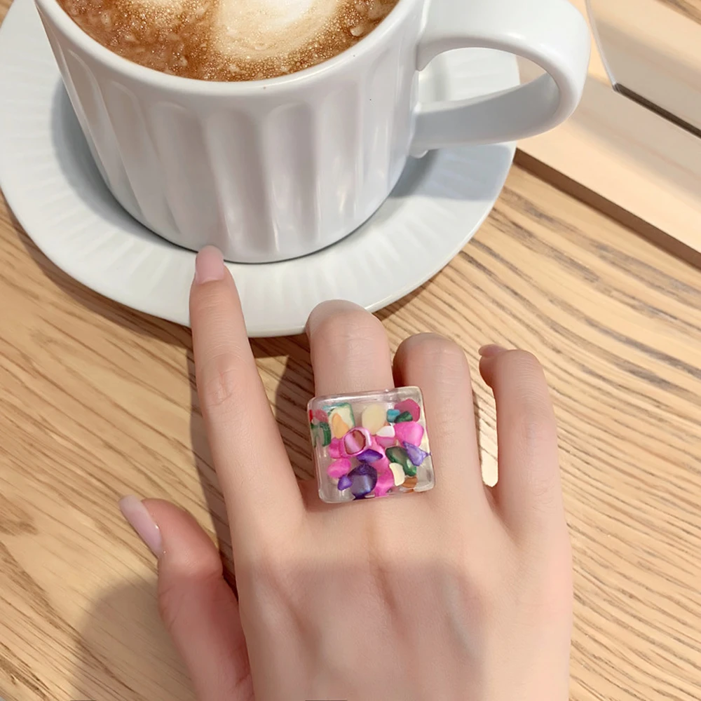 Корейское модное прозрачное кольцо из смолы с фруктами и клубничками квадратное