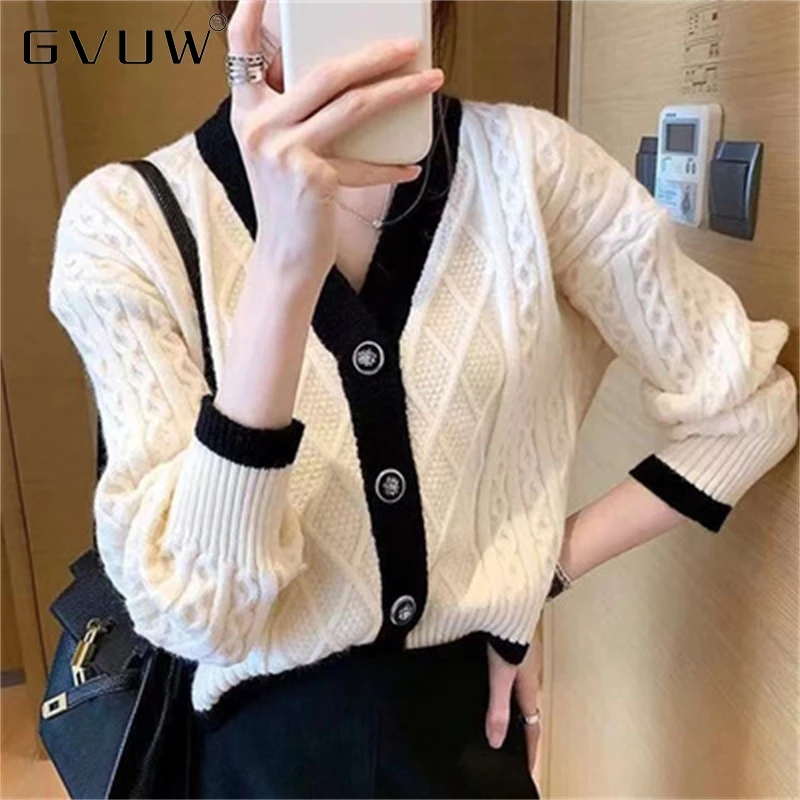

GVUW Knitwear sweater women's V-neck cardigan 2021 autumn new color twist short coat