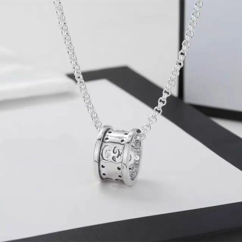 

Ожерелье из серебра Ag925 пробы с подвеской-эльфом