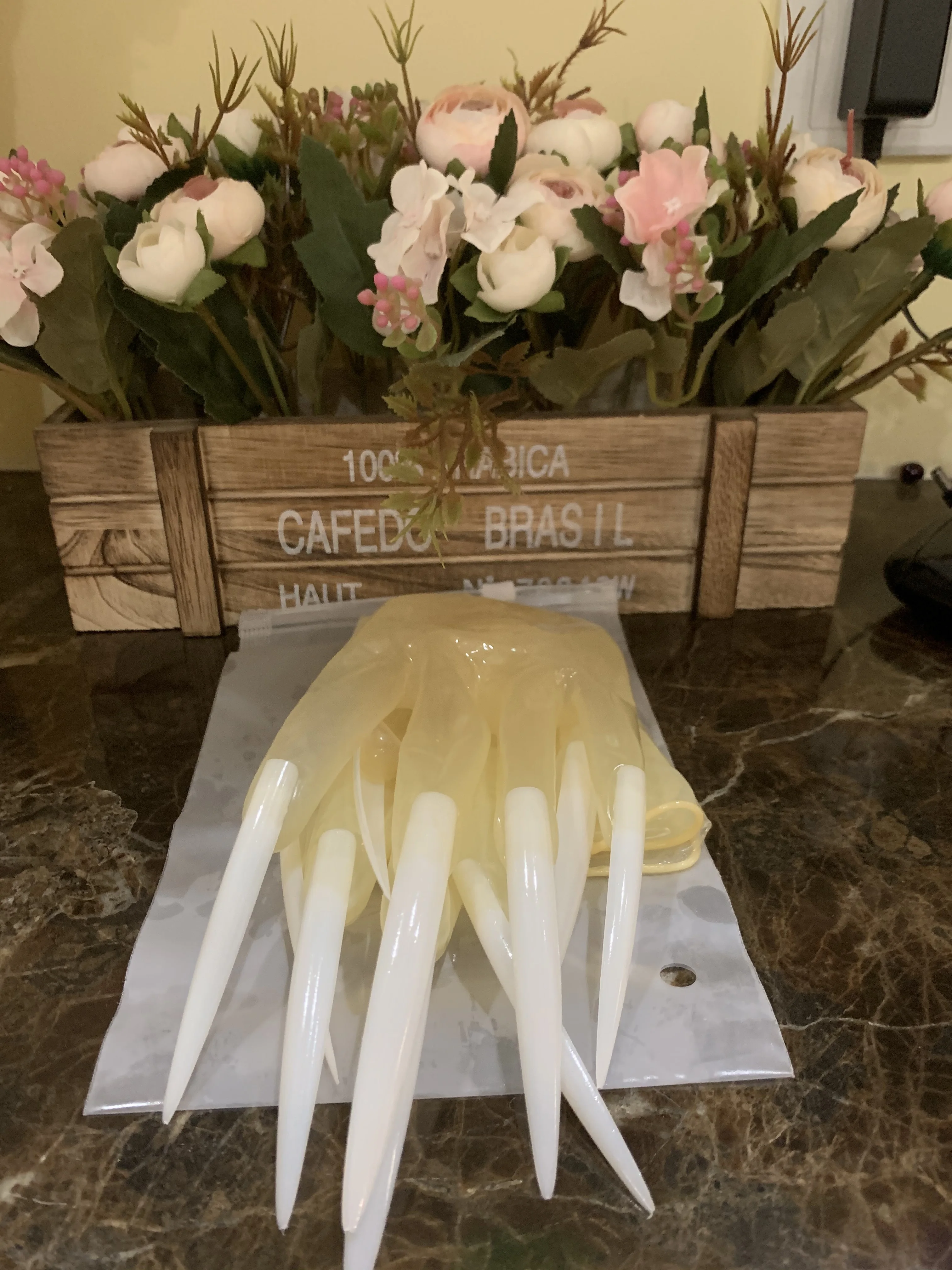 Crossdress Drag Queen Oil Shiny Transparent Super Thin Latex Cosplay Super Long Sharp Nails Fetish Sheer Cosplay Kigurumi Gloves