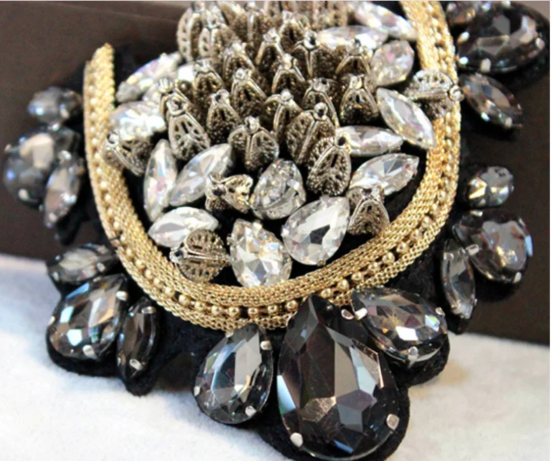 Модная брошь в стиле панк для костюма с кристаллами и кисточками значок на плечо