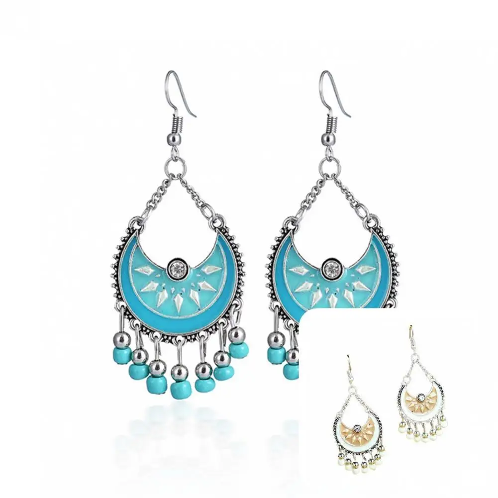 

Wear-resistant Bohemian Women Crescent Moon Shape Hook Earrings for Outdoor