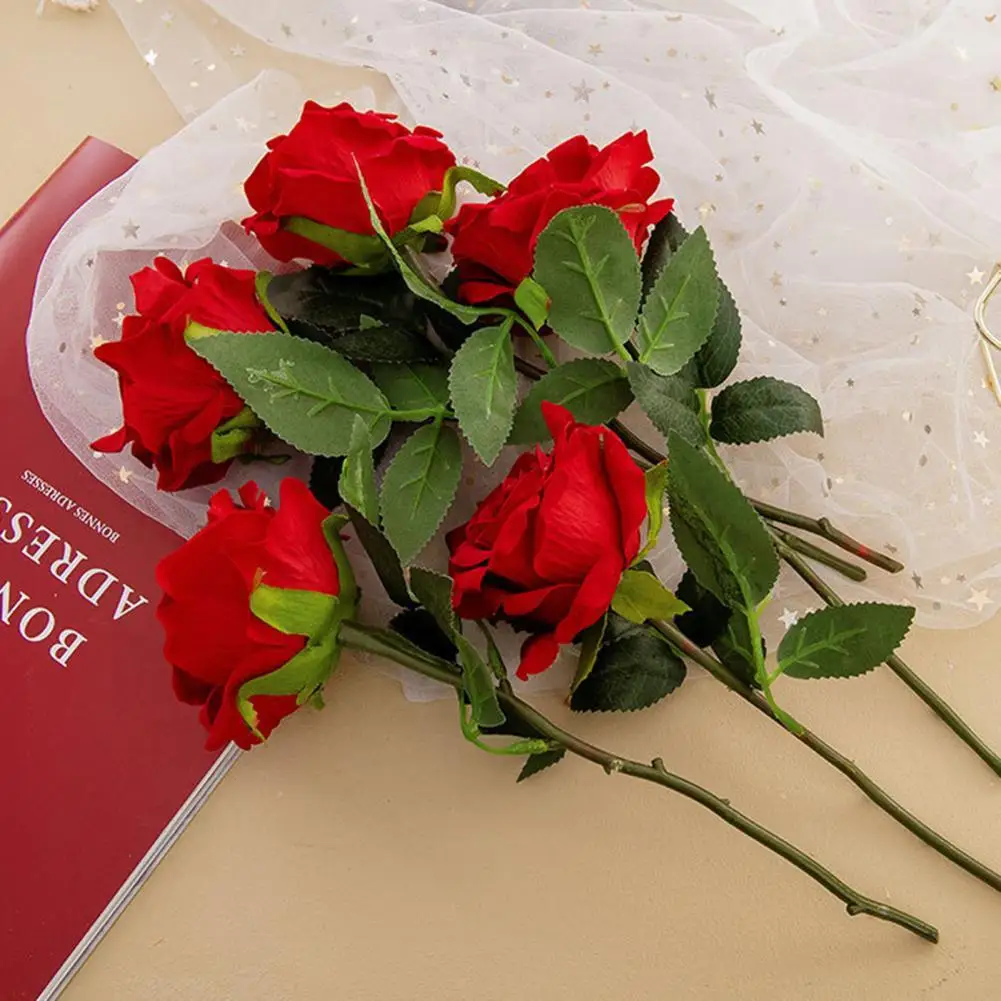 

Modern Red Fabric Rose Wide Application Reusable Artificial Fabric Flowers Artificial Rose Flower