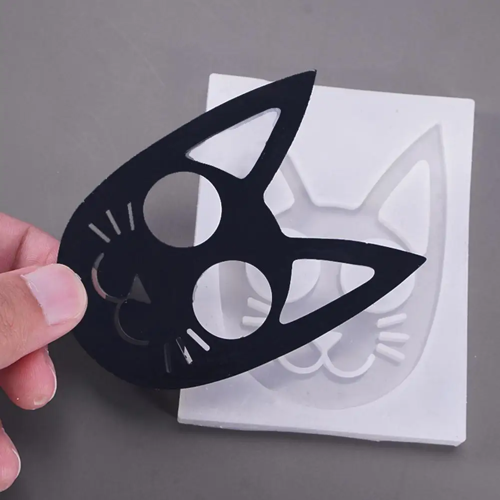 

1Pc Self-Defense Cat Keychain Pendant Casting Silicone Super Resin Crafts Glossy Mould Epoxy Mold Clay Diy Making Crystal B2U0