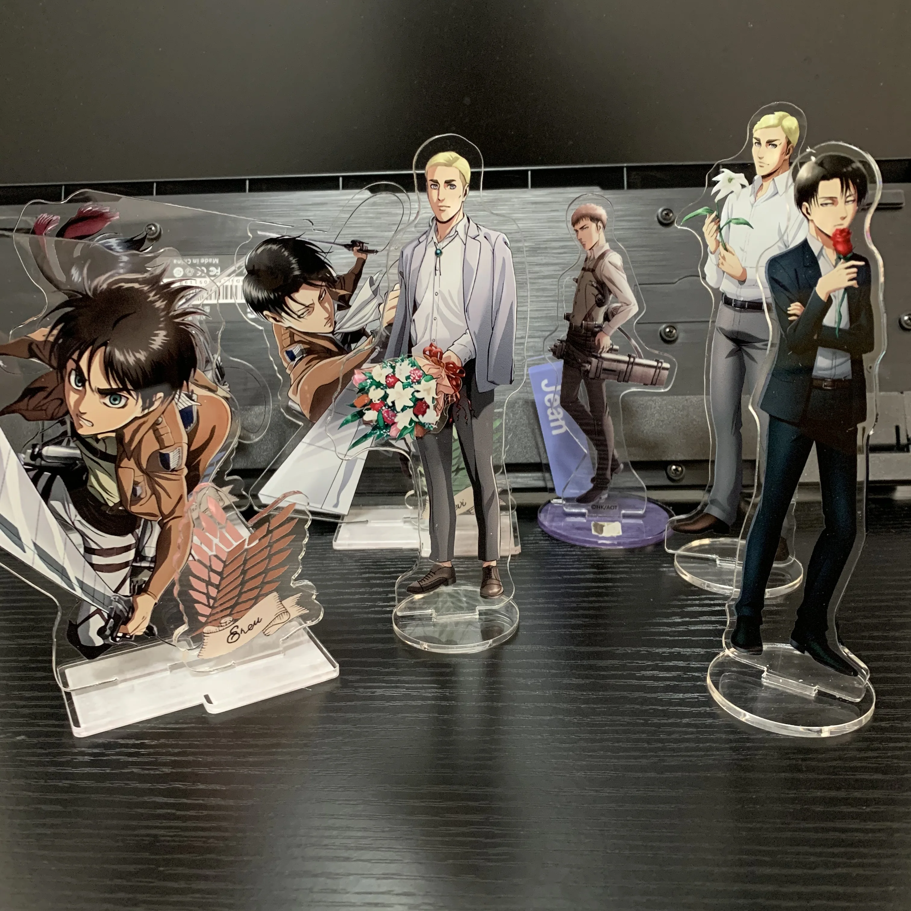 Аниме атака на Титанов фигурка из новой серии косплей Эрвин Смит акриловые