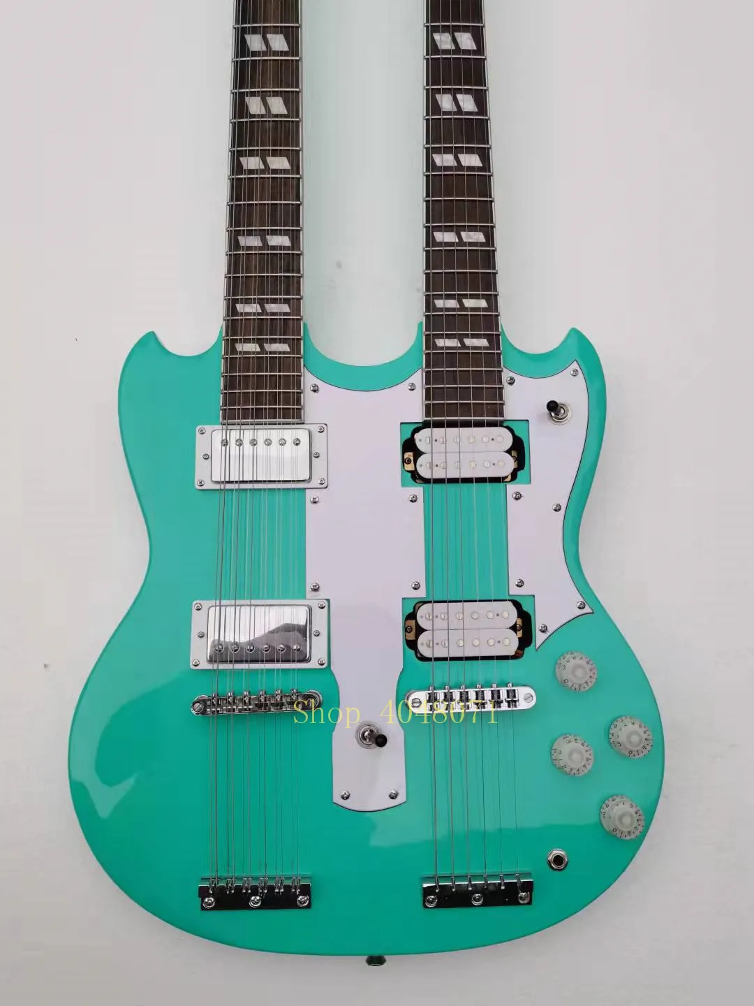 Бесплатная доставка электрическая гитара с двойной шеей 12 + 6 струн серебряные