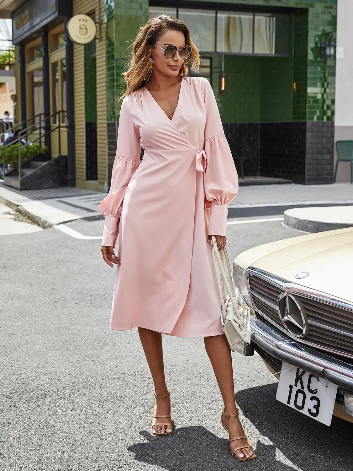 

Ladies Spring Autumn V-neck Lantern Sleeve Tie Casual Dress
