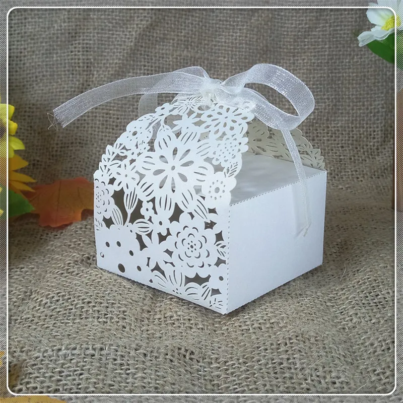 50 шт. Свадьба Романтический цветок Форма Свадебная конфетная коробка подарочная