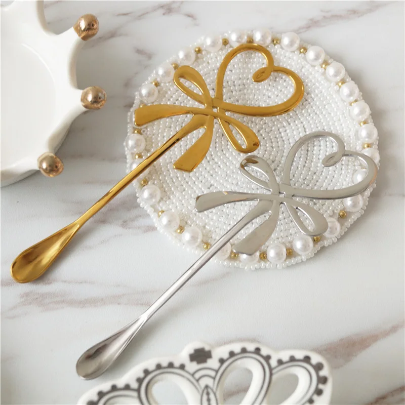 

300pcs/lot Girl Wind Bow Love Spoon Stainless Steel Dessert Spoon Coffee Spoon Court Stirring Spoon wholesale