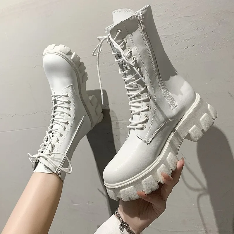 

Женские мотоциклетные ботинки на танкетке, обувь на плоской подошве, сапоги из искусственной кожи на платформе и высоком каблуке, на шнуров...