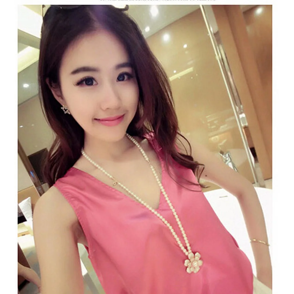 

Camellia Double Women Deserve To Act The Role of Fashionable Joker Pearl Necklace Sweater Chain Petal Length