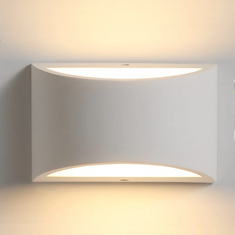 Современный светодиодный настенный светильник LukLoy для спальни простой