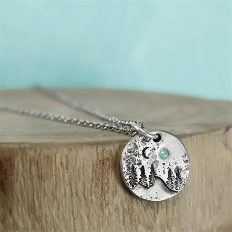 

Nature Mountain Necklace Moonlight Pendant Chain Necklaces for Women Female Charm Statement Necklace Fashion Jewelry