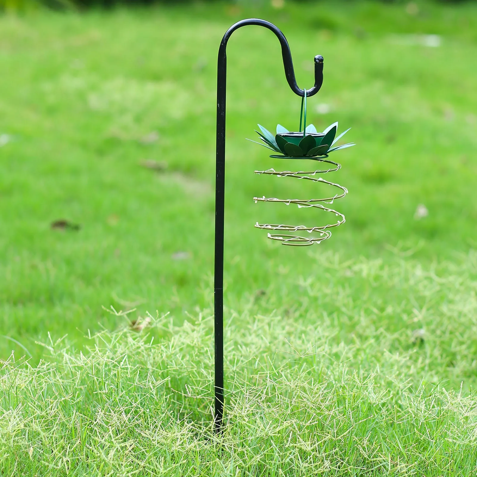 

Garden Decoration Outdoor Shepher D Hooks With 5 Prongs Base Tool Bird Feeders Lanterns Wedding Baskets(2 Pack) Hanging Planter