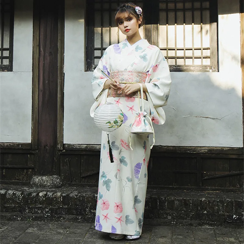 

Women's Japan Style Yukata Traditional Japanese Kimono Classic Bathrobe Cosplay Wear Photopraphy Dress