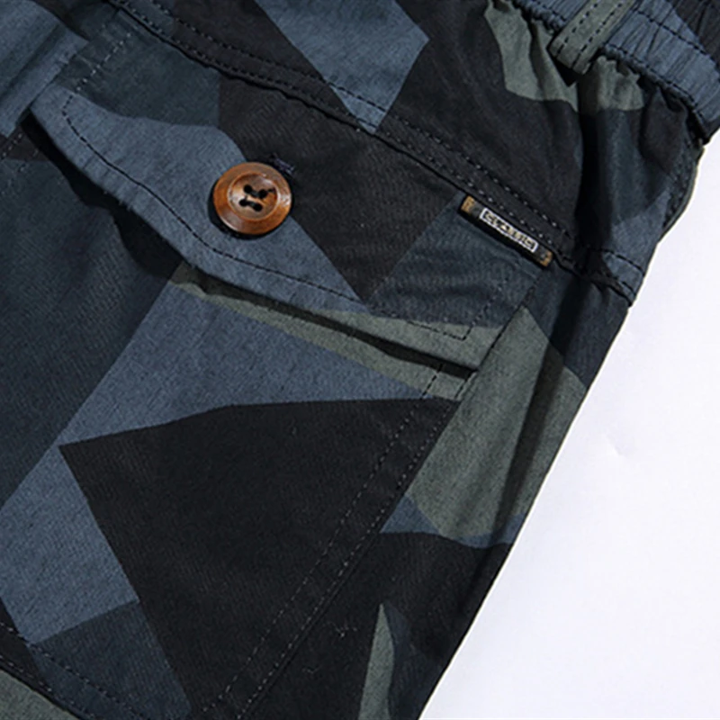 

2021 Men's Elastic Waist Sportswear Cropped Short Pants Male Summer Sports Casual Cotton Camouflage Print Cargo Shorts 6XL